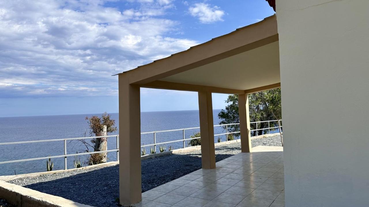 Sfinias Apartments Kali Limenes Buitenkant foto